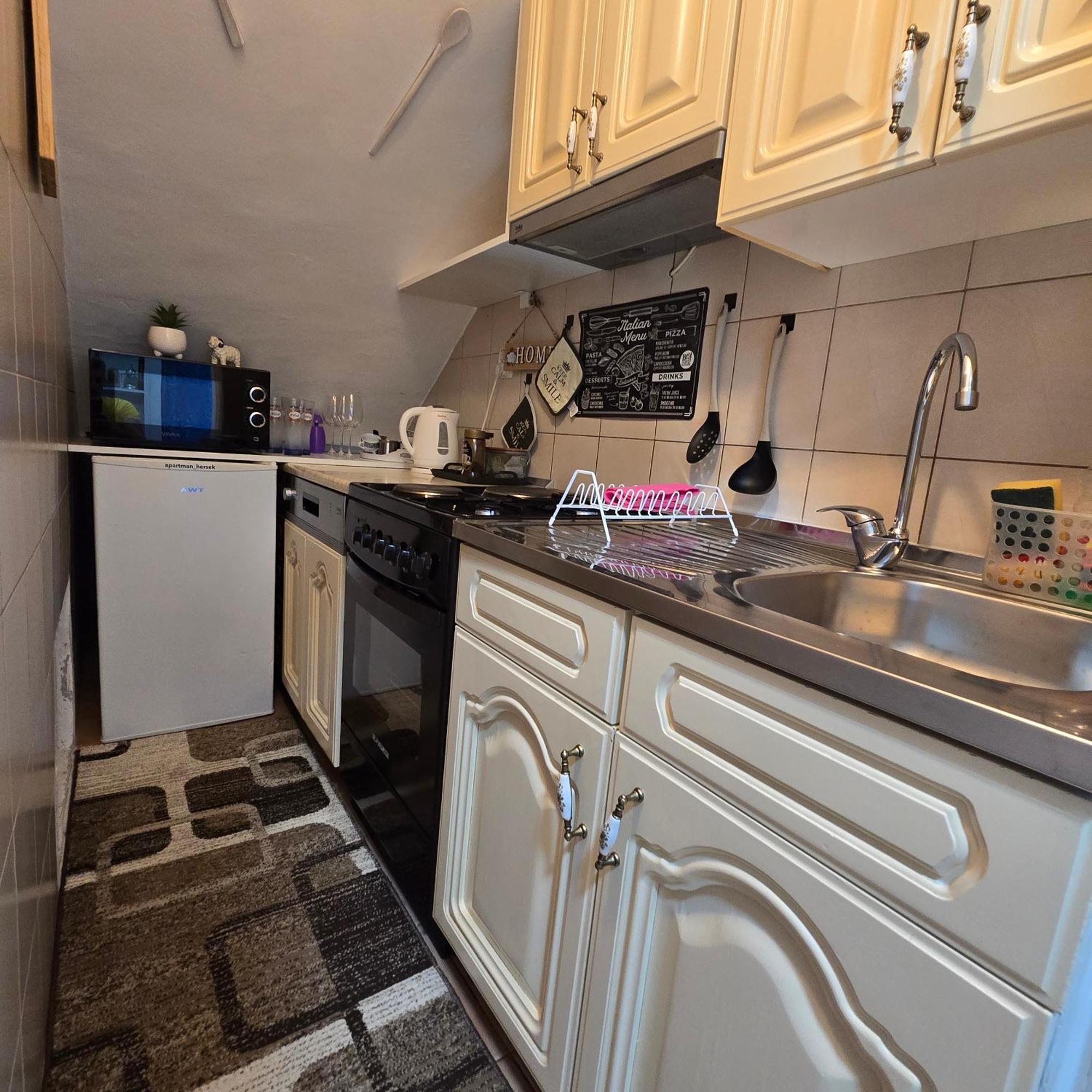 Apartman Hersek Mostar Eksteriør billede
